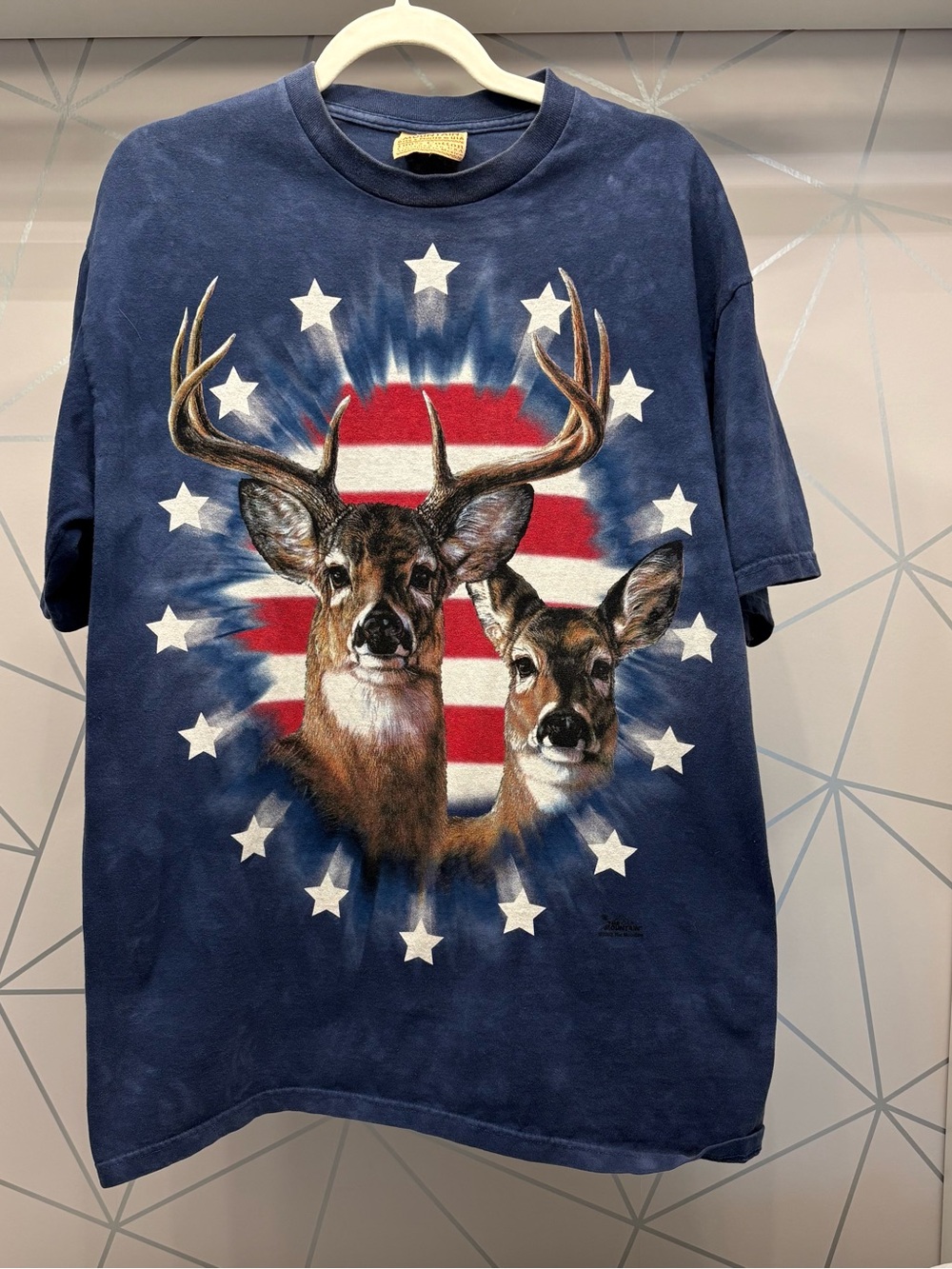 The Mountain Deer Buck Doe American Flag Graphic T-Shirt Large